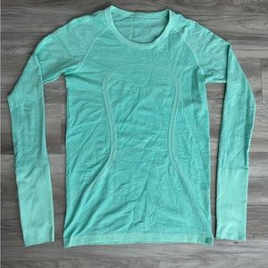 Lululemon Swiftly Long Sleeve LS - size 8 - seafoam teal